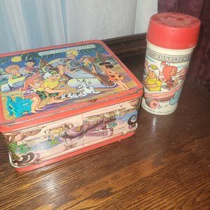Vintage lunchbox